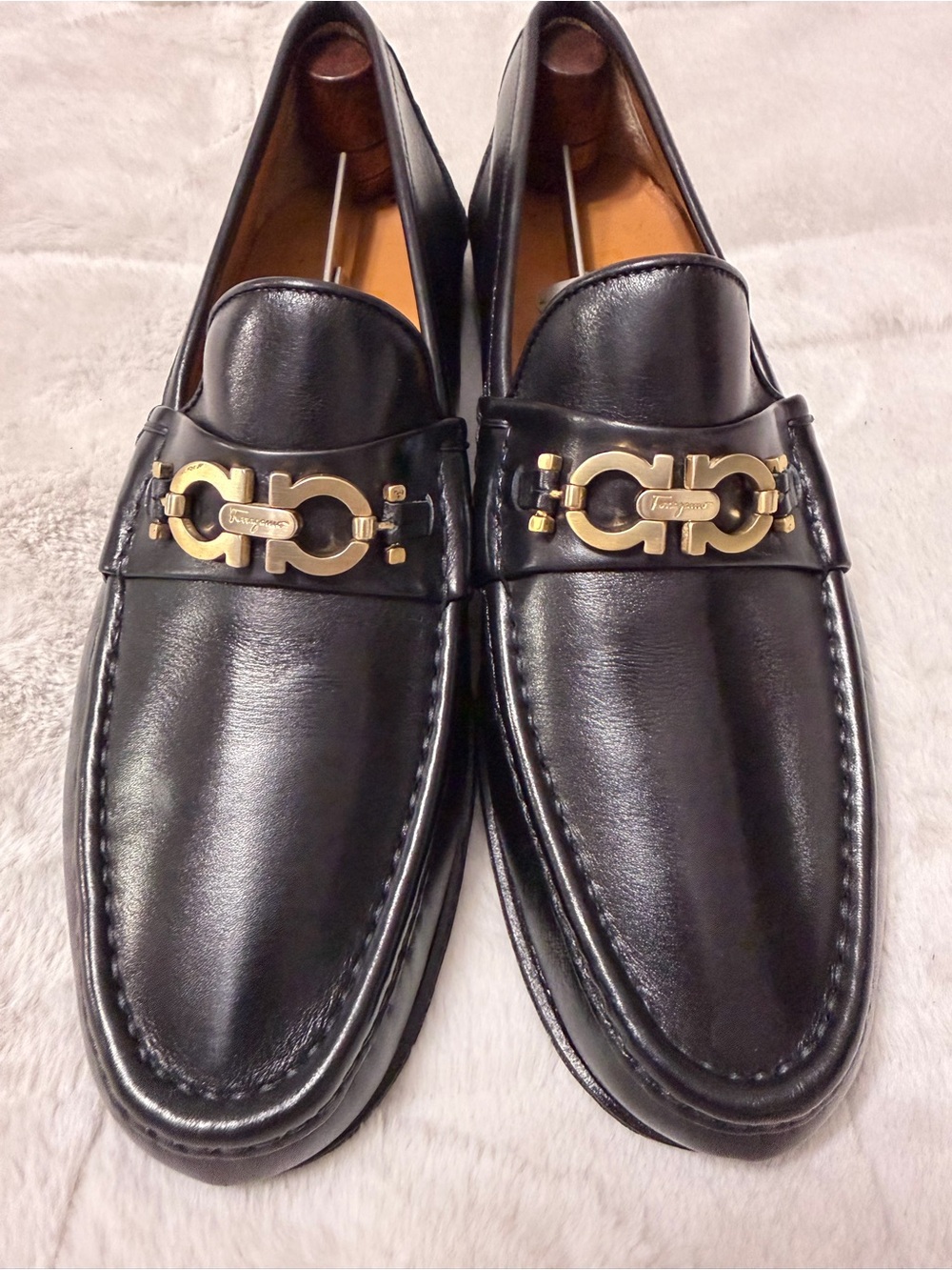 $995 Salvatore Ferragamo Black Leather Gold Gancini Buckle Bit Loafers 10.5 D - Picture 4 of 12